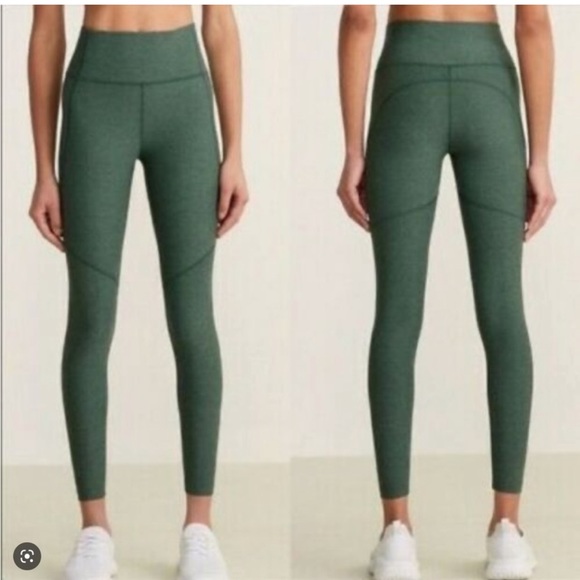 • Outdoor Voices • Warm Up Athletic Legging Hunter Green 7/8 Spandex Women’s - Picture 1 of 3